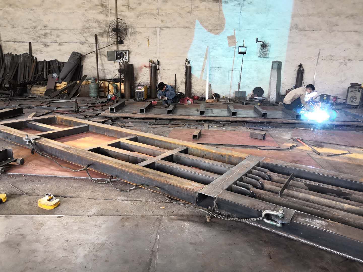 廢紙打包機的油箱設(shè)計方案是什么?